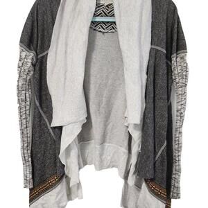 Scrapbook Sweater Size Medium Aztec Assymetrical Hem Open Front